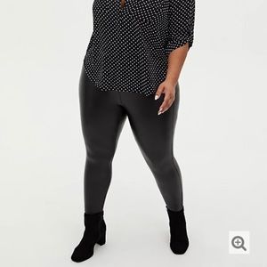NWOT Torrid Black Faux Leather Leggings Size 3X